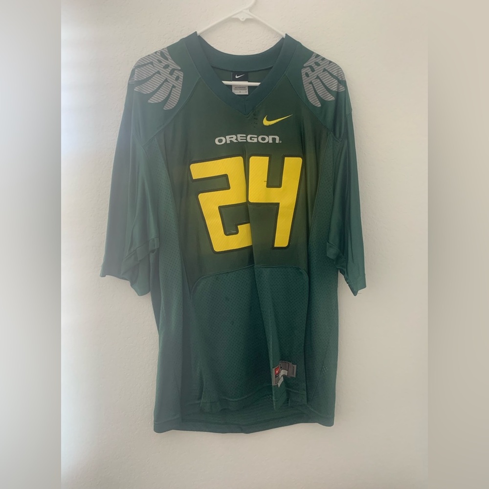 Men’s Nike Vintage Oregon Ducks #24 Jersey!
